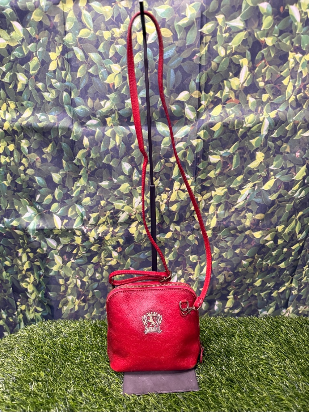 Pratesi Red Small Crossbody Bag Zip Closure Detachable Strap Made in Italy